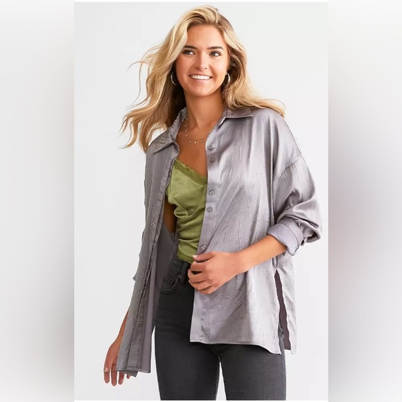 Willow & Root Satin Crinkle Blouse Size Medium - Picture 5 of 13